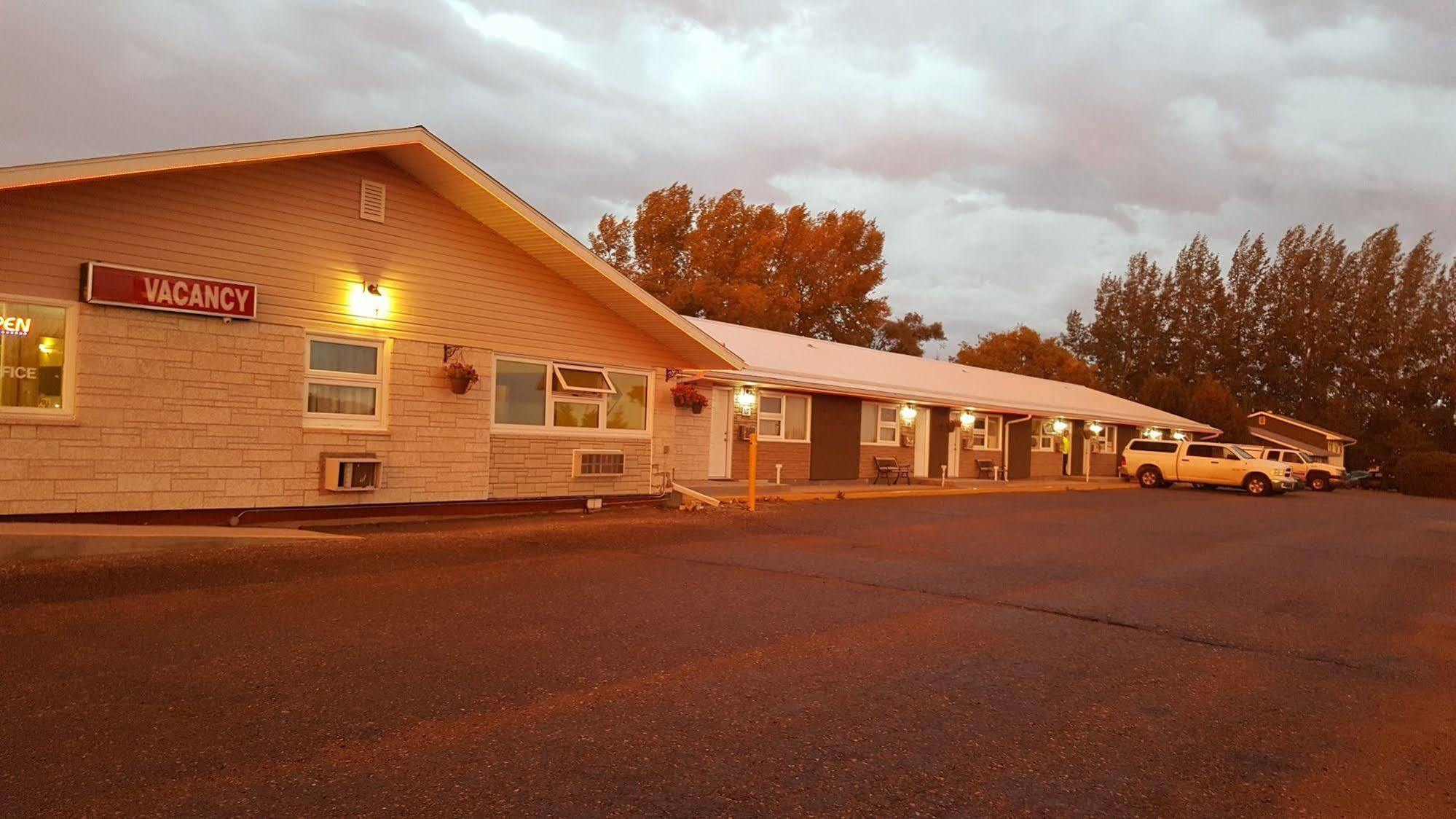 Neepawa Westway Inn Motel المظهر الخارجي الصورة